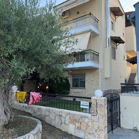 Zenia'S Beach House Polychrono Exterior photo